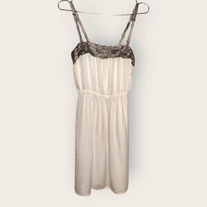Graham and Spencer Womens Dress‎ Sz P-XS 100% Silk Cream Silver Trim Bohochic